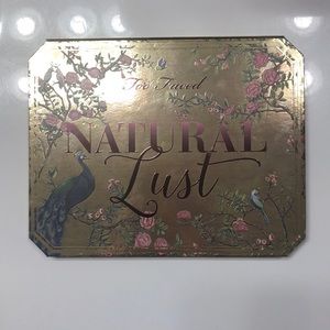 Too faced NATURAL LUST